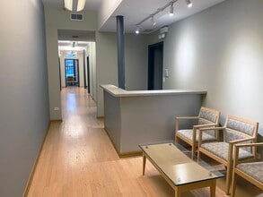 100 W Kinzie St, Chicago, IL for lease Interior Photo- Image 1 of 4