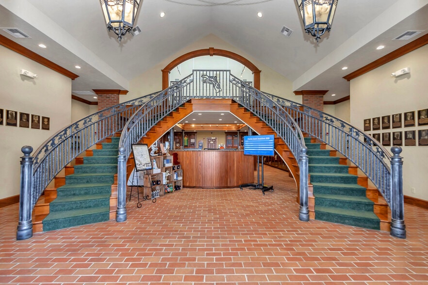 801 SW 60th Ave, Ocala, FL for lease - Building Photo - Image 2 of 28