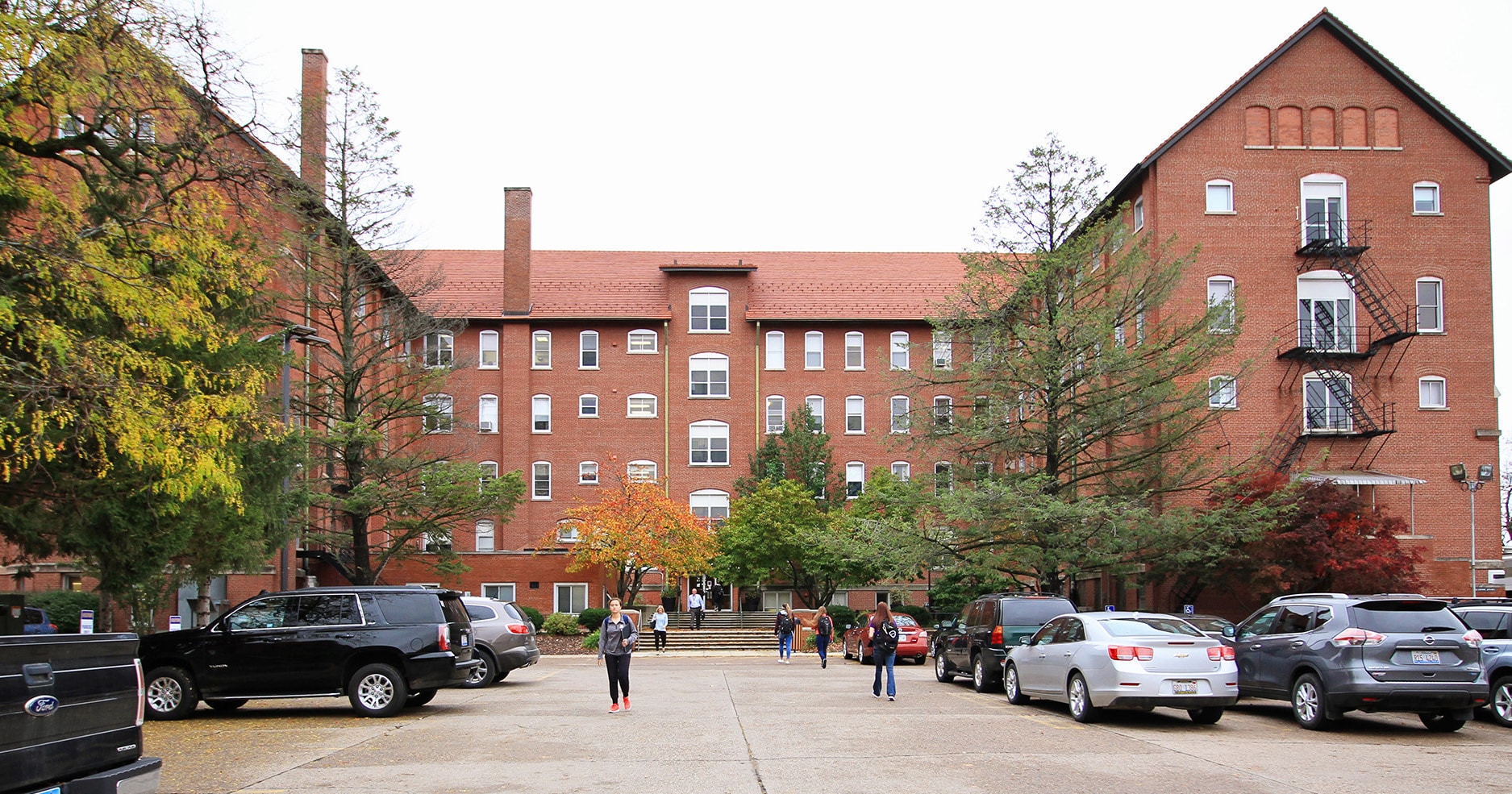 400 N Bluff Blvd, Clinton, IA for sale Primary Photo- Image 1 of 1