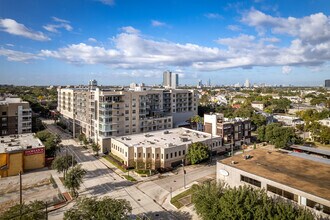 3000 Smith St, Houston, TX - AERIAL map view