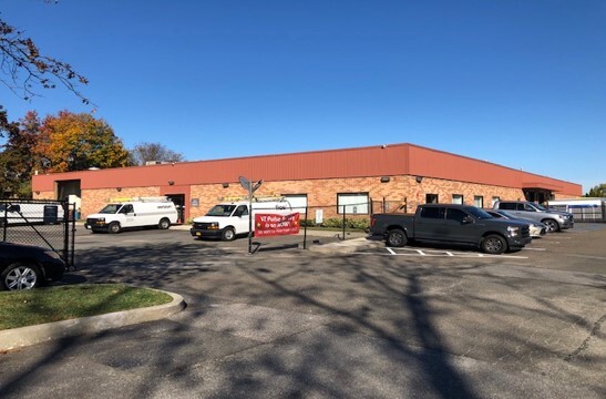 50 Engineers Rd, Hauppauge, NY for lease - Building Photo - Image 2 of 2