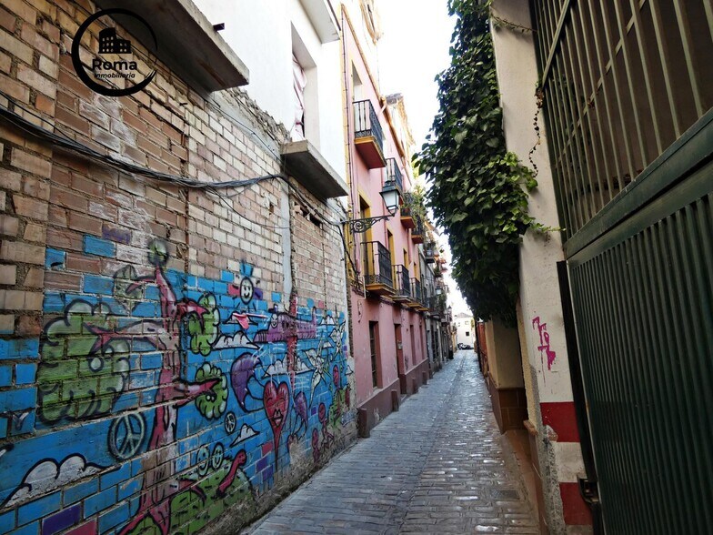 Multifamily in Granada for sale - Building Photo - Image 3 of 38