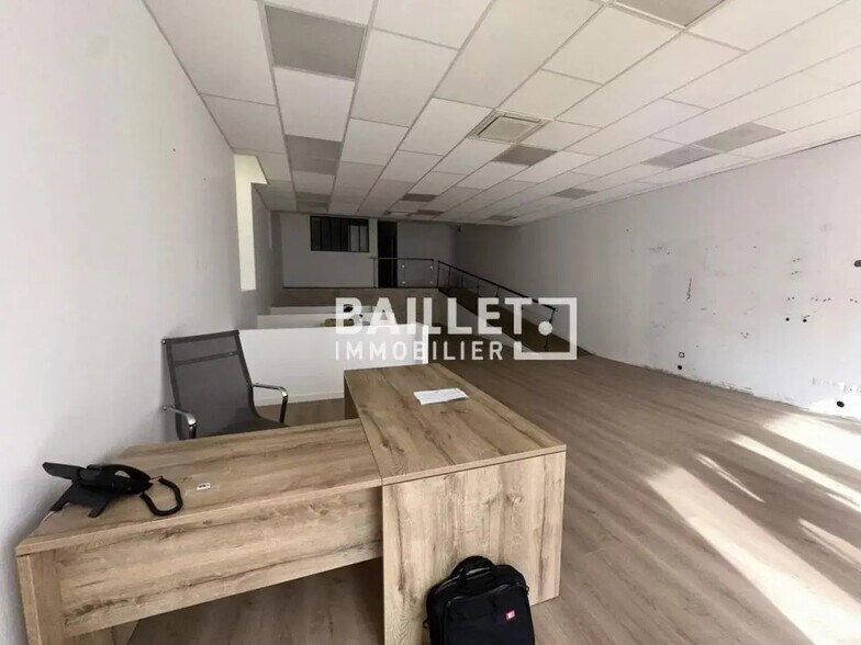 Retail in Cagnes-sur-Mer for lease - Building Photo - Image 2 of 16