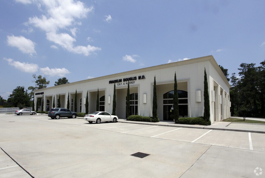 3000 W Davis St, Conroe, TX for sale - Building Photo - Image 1 of 1