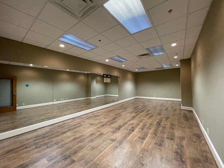 2009-2011 4th Ave N, Birmingham, AL for sale - Interior Photo - Image 1 of 1