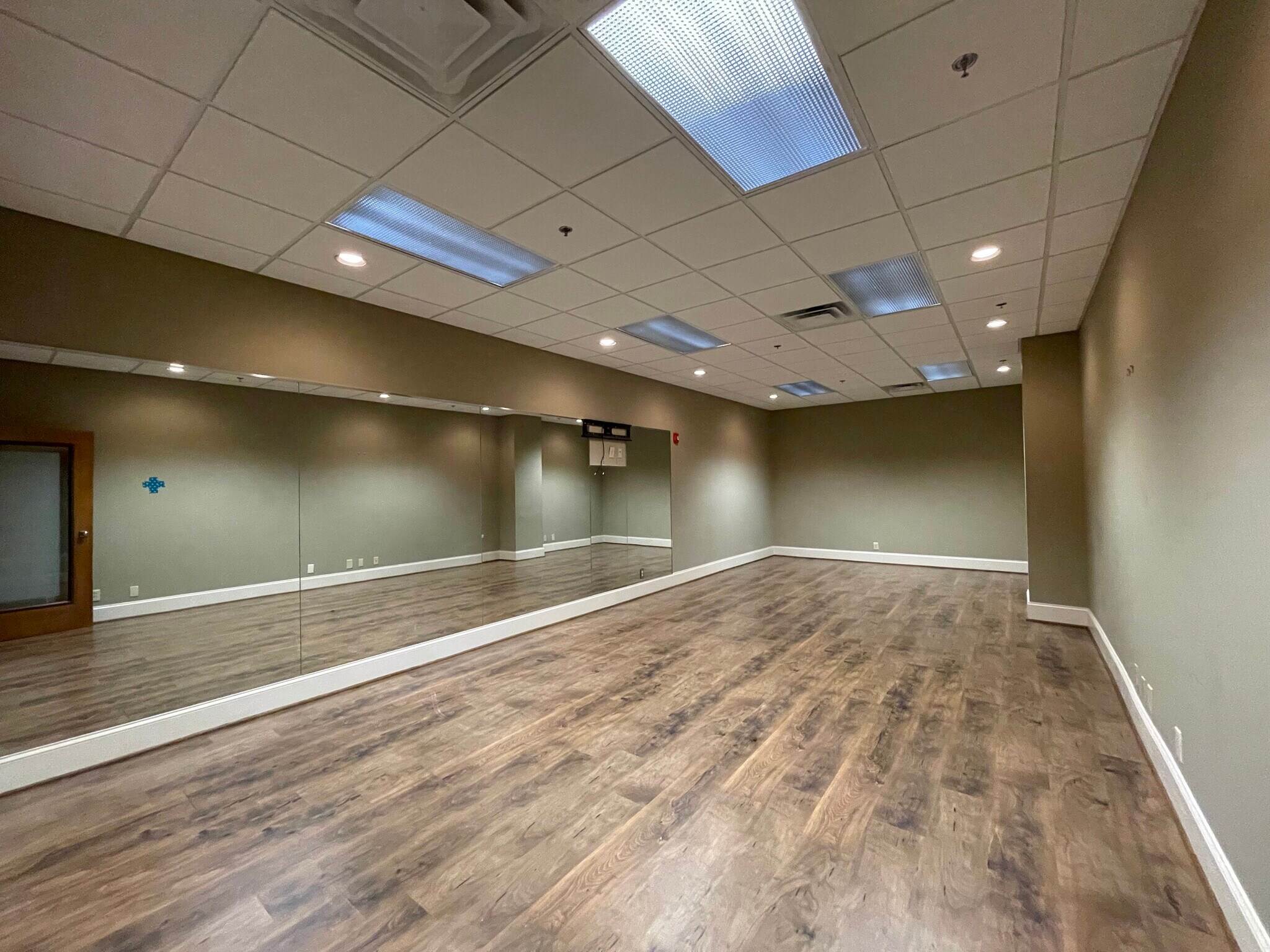 2009-2011 4th Ave N, Birmingham, AL for sale Interior Photo- Image 1 of 1