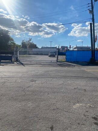 More details for 300 NW 79th St, Miami, FL - Land for Sale