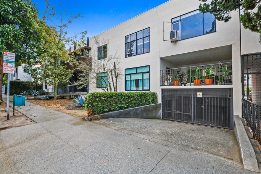 8220 Norton Ave, West Hollywood, CA for sale - Building Photo - Image 2 of 46