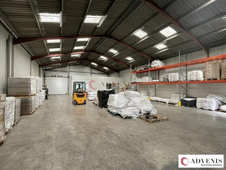 Flex in Cestas for lease - Building Photo - Image 2 of 8