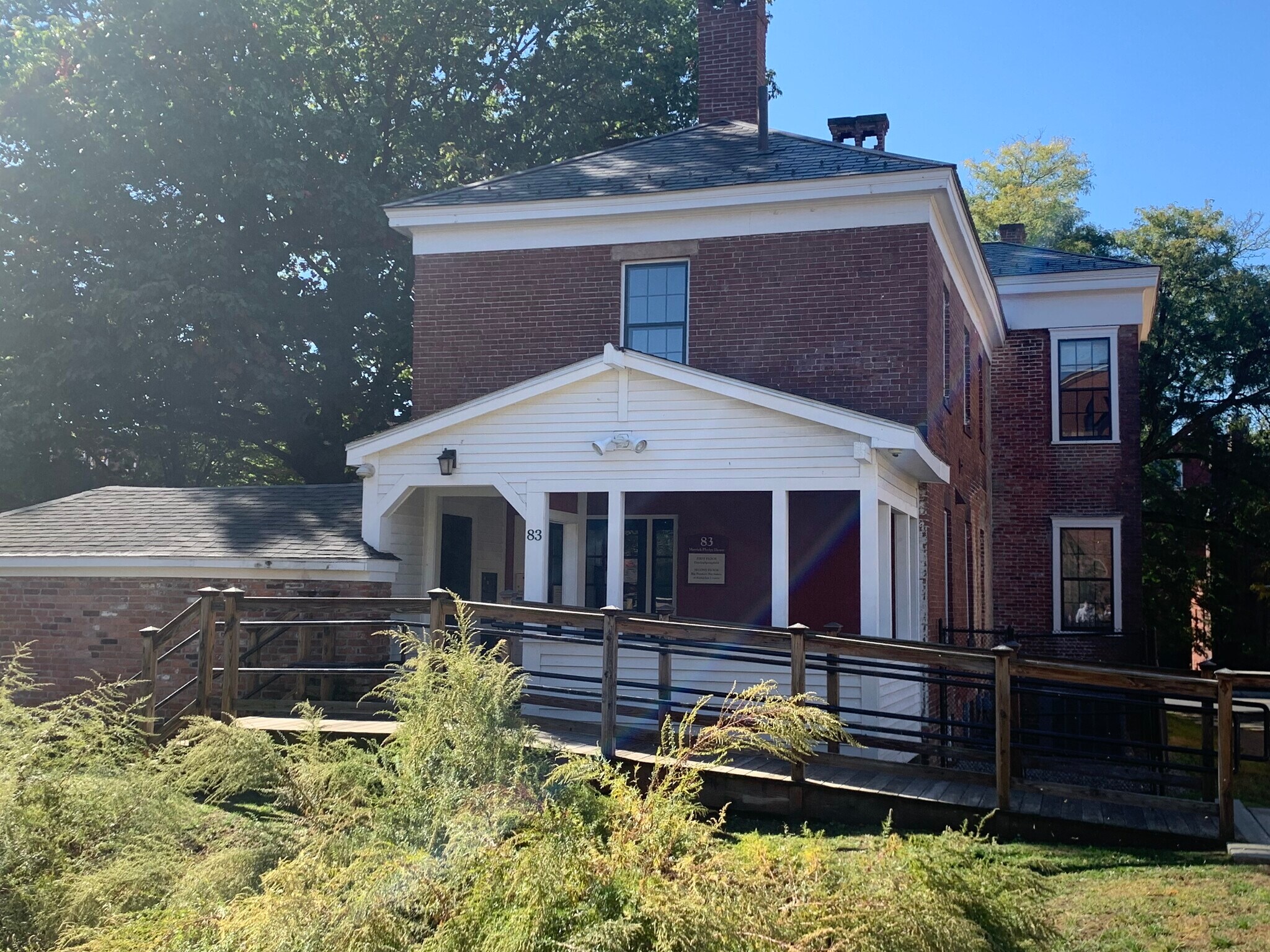 83 Maple St, Springfield, MA 01105 Office for Lease