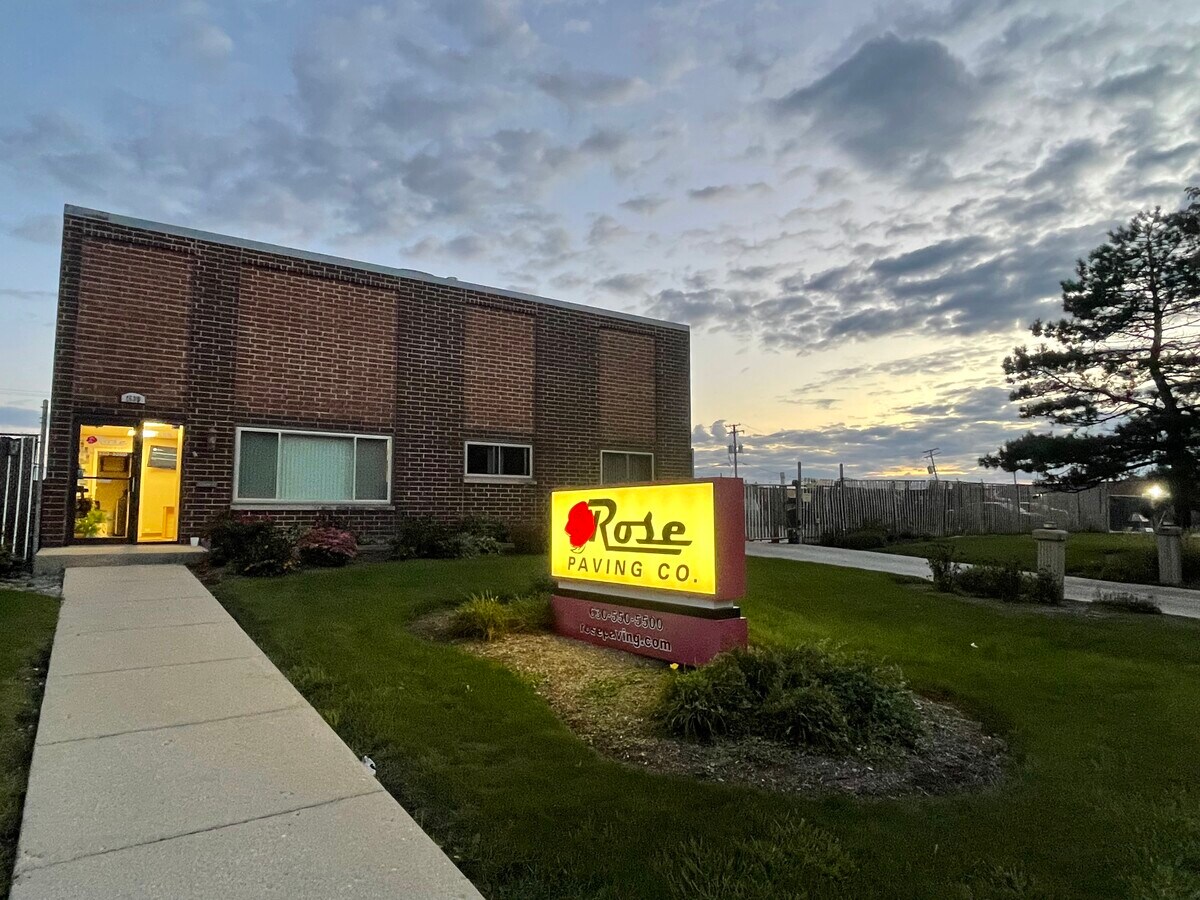 1539 Bourbon Pky, Streamwood, IL 60107