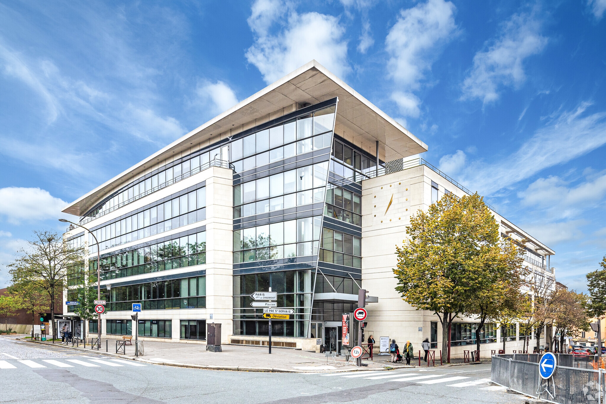 88 Rue André Joineau, Le Pré-Saint-Gervais for lease Primary Photo- Image 1 of 4