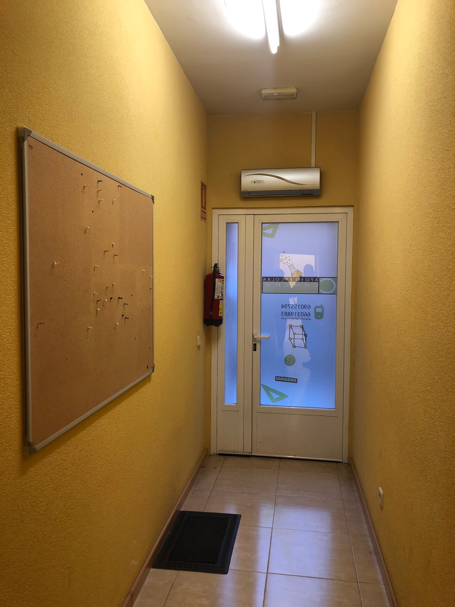 Retail in Colmenar Viejo, Madrid for lease Interior Photo- Image 1 of 9