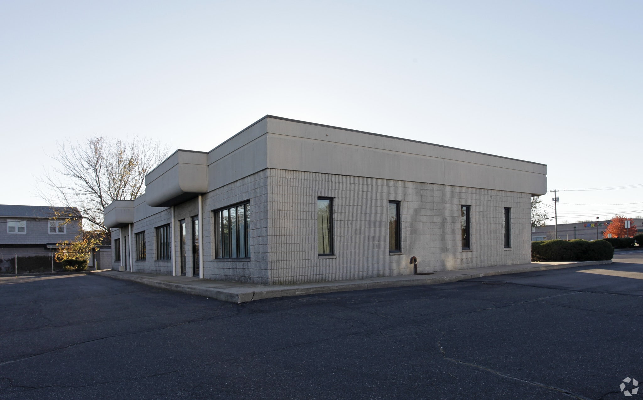 69 Veterans Memorial Hwy, Commack, NY for sale Building Photo- Image 1 of 1