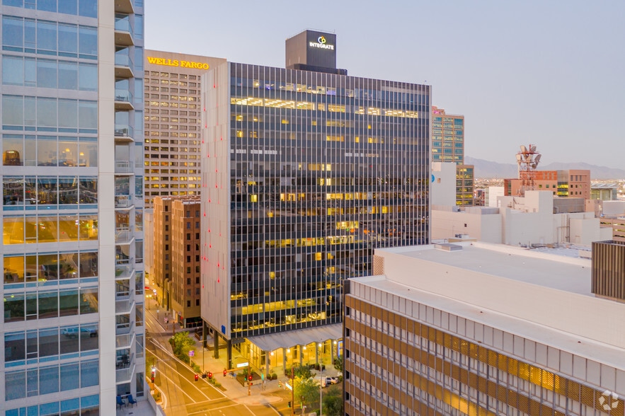 111 W Monroe St, Phoenix, AZ for lease - Building Photo - Image 2 of 14