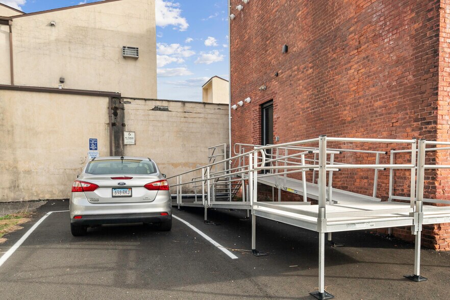 100 Church St, Naugatuck, CT 06770 Retail for Sale