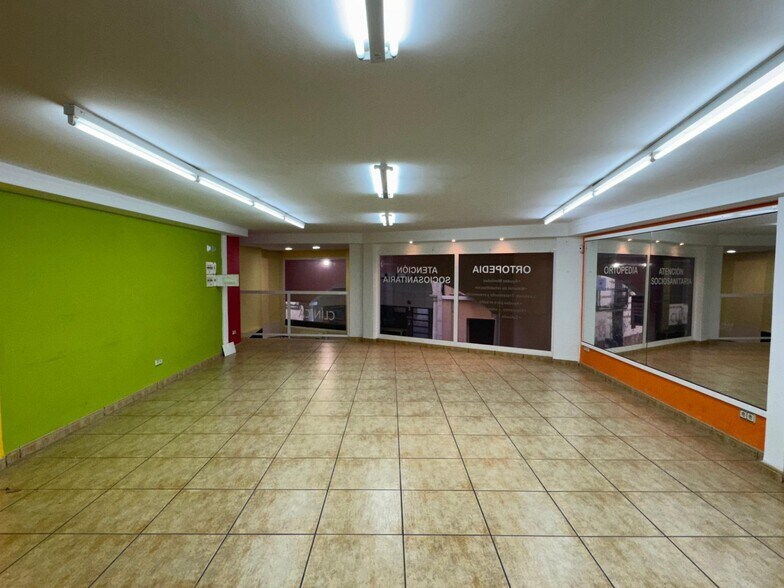 Retail in Algemesí for lease - Building Photo - Image 2 of 13