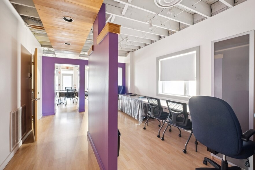 Narberth Office Portfolio Opportunity portfolio of 2 properties for sale on LoopNet.com - Building Photo - Image 3 of 51