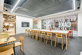 3 Thomas More Sq, London for lease Interior Photo- Image 2 of 9