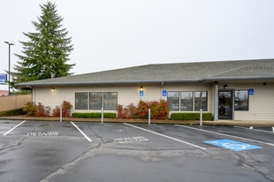 2260-2270 NE McDaniel Ln, Mcminnville OR - Bar