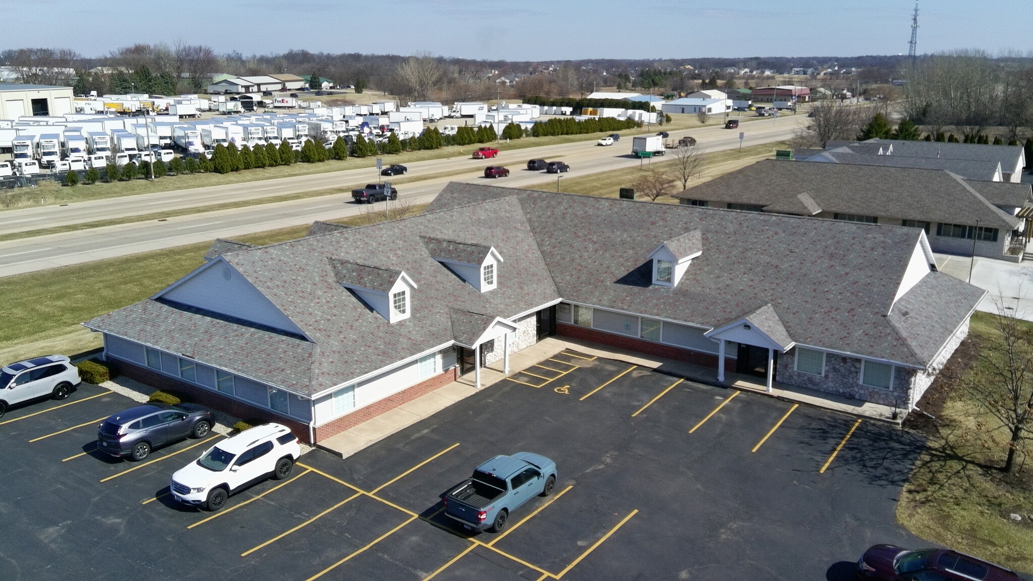 4517 Woodgate Dr, Janesville, WI for lease Building Photo- Image 1 of 6