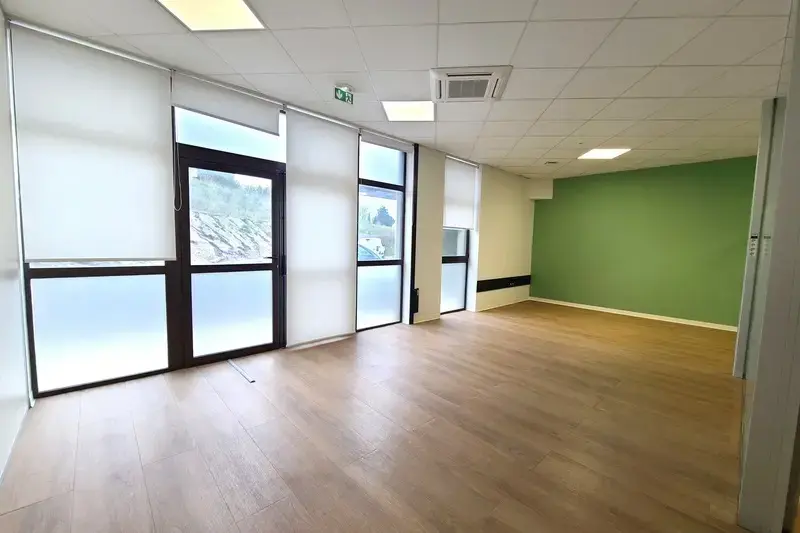 Office in Béziers for lease Interior Photo- Image 1 of 8