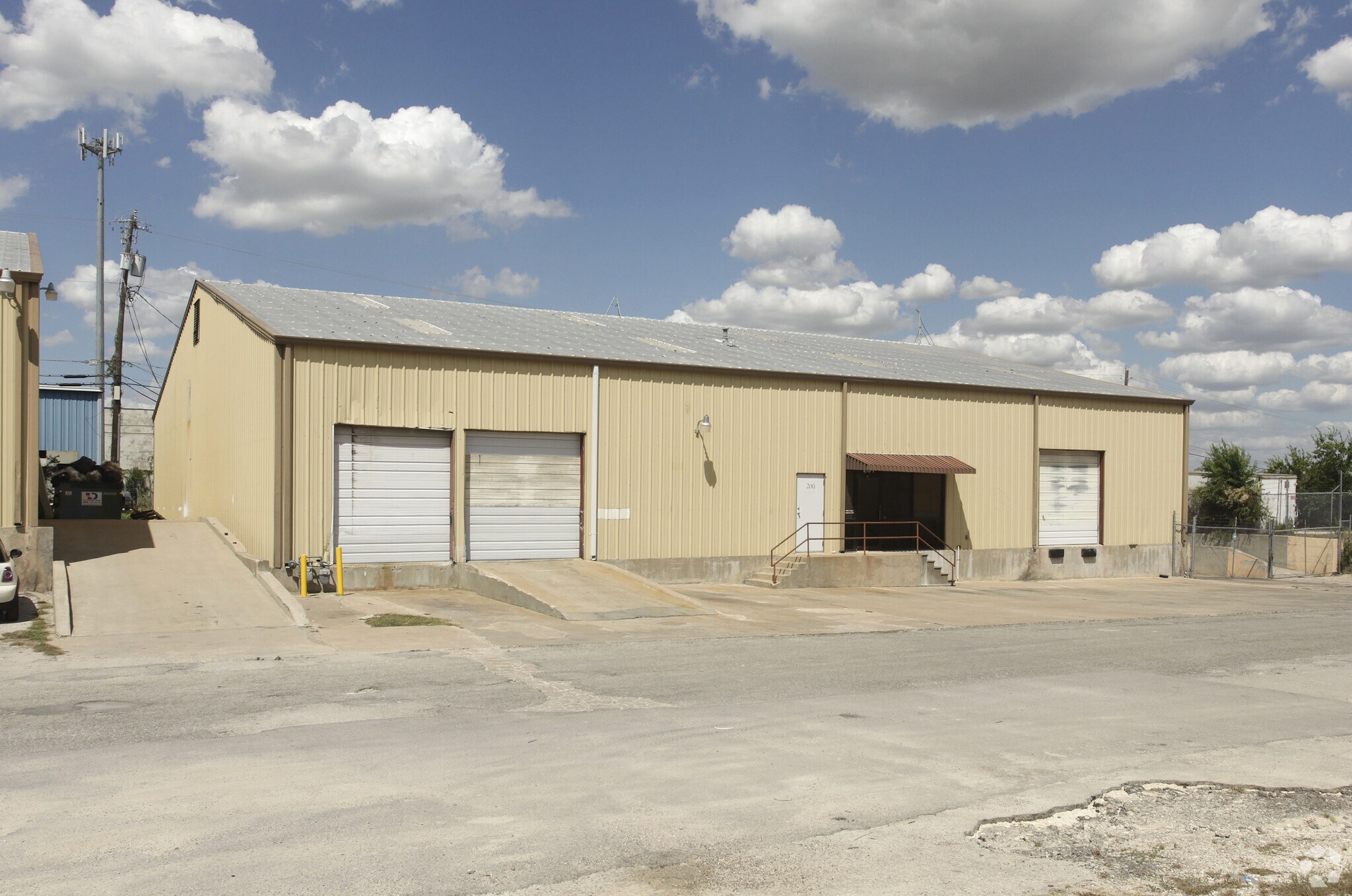 9201 Brown Ln, Austin, TX for sale Primary Photo- Image 1 of 1