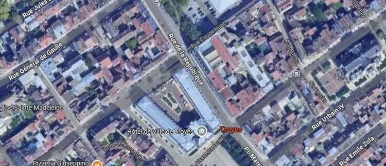 Retail in Troyes for lease - Aerial - Image 1 of 3