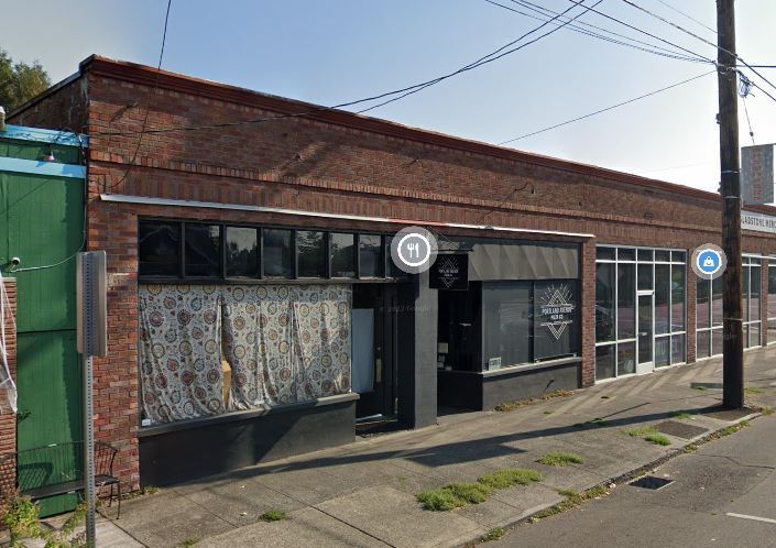 445 Portland Ave, Gladstone, OR for sale Primary Photo- Image 1 of 1