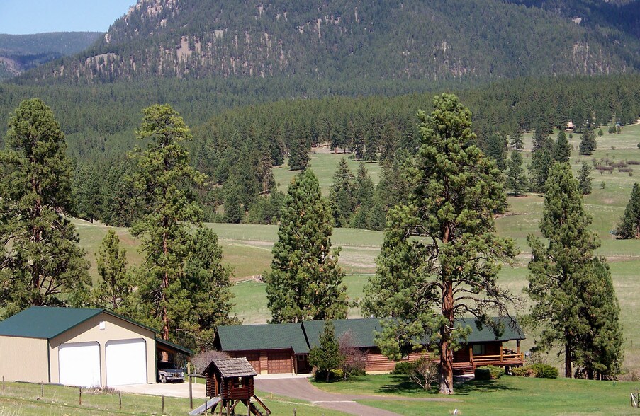 17678 Conniption Rd, Huson, MT 59846