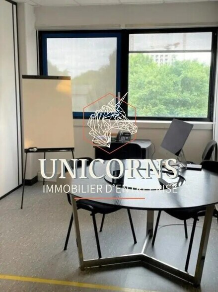 Office in Labège for lease - Building Photo - Image 2 of 8