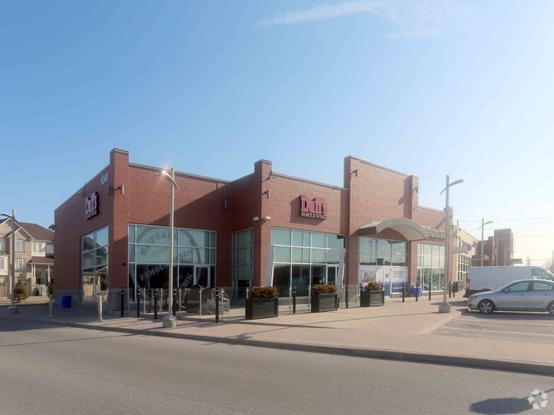 9360 Bathurst St, Vaughan, ON for sale - Primary Photo - Image 1 of 1