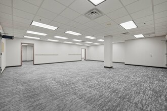 1835 W County Road C, Roseville, MN for lease Interior Photo- Image 2 of 13