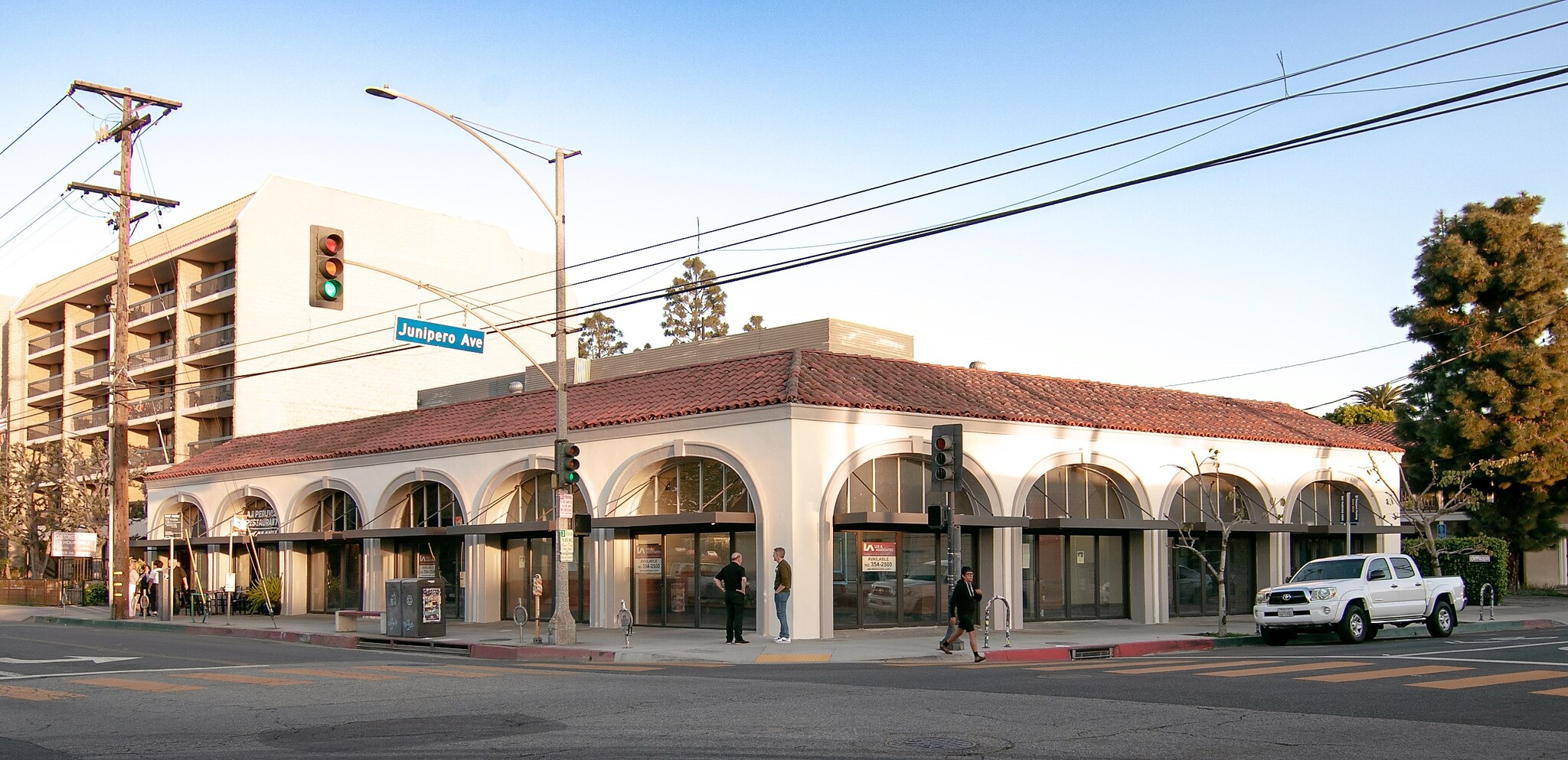 2300-2308 E 4th St, Long Beach, CA for lease Building Photo- Image 1 of 2