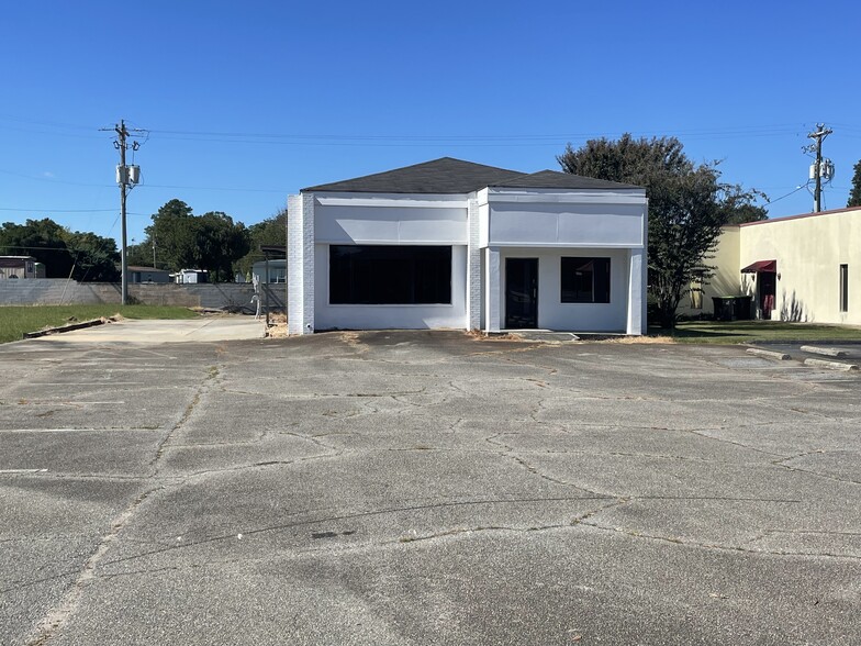 1041-1043 N Houston Rd, Warner Robins, GA for sale - Building Photo - Image 1 of 3