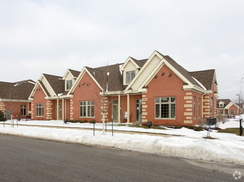 10062 W 190th Pl, Mokena, IL for lease - Building Photo - Image 3 of 16