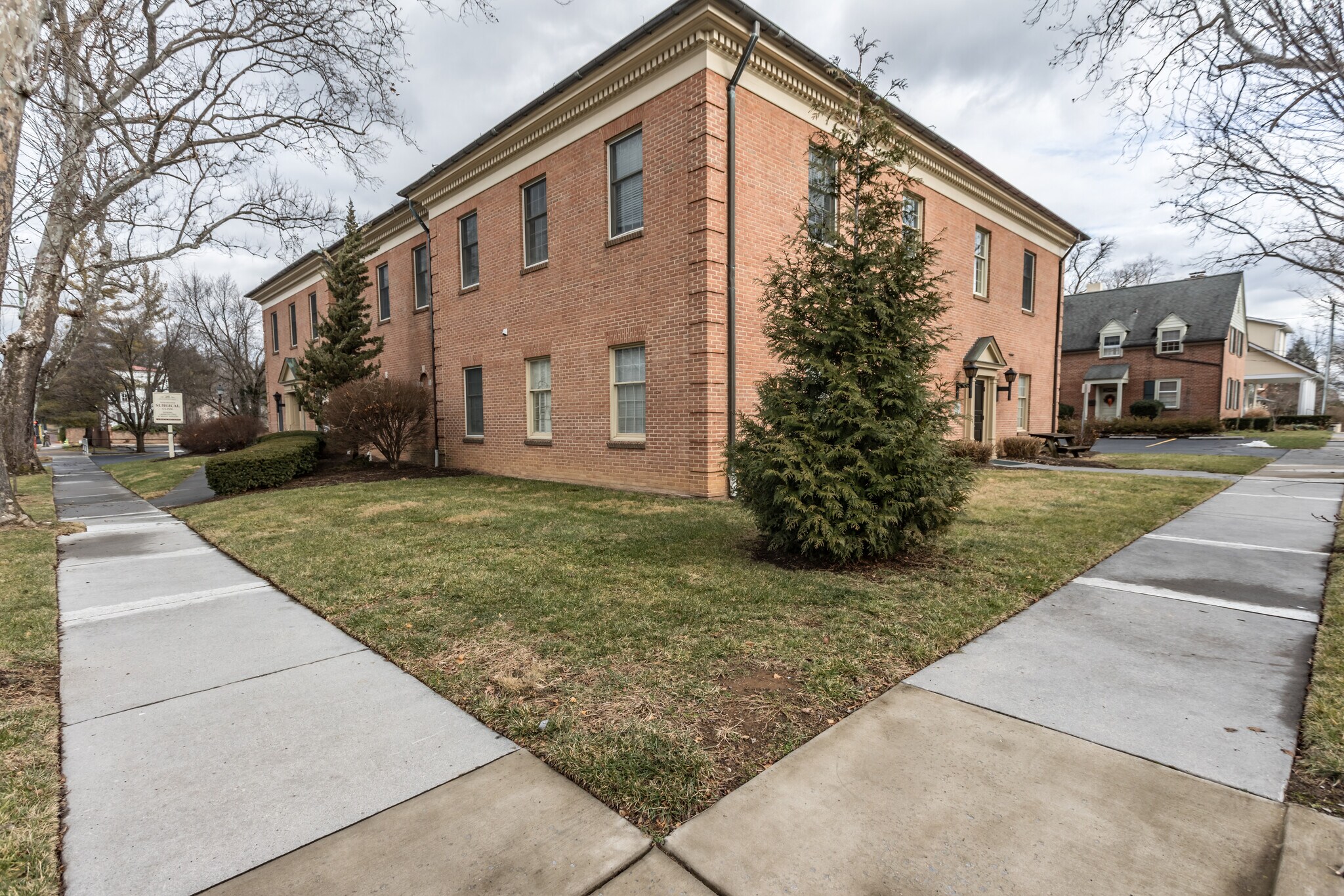 20 S Stewart St, Winchester, VA 22601 Office for Lease