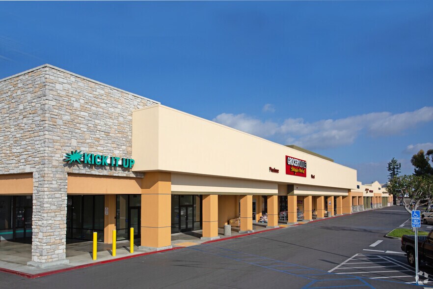 81058195 E Wardlow Rd, Long Beach, CA 90808