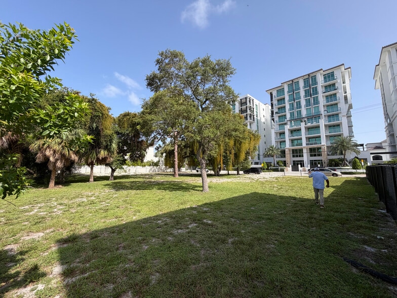450 E Royal Palm Rd, Boca Raton, FL for sale - Building Photo - Image 3 of 10