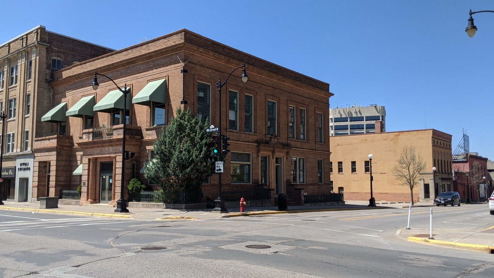 125 4th St N, La Crosse, WI for sale Building Photo- Image 1 of 1