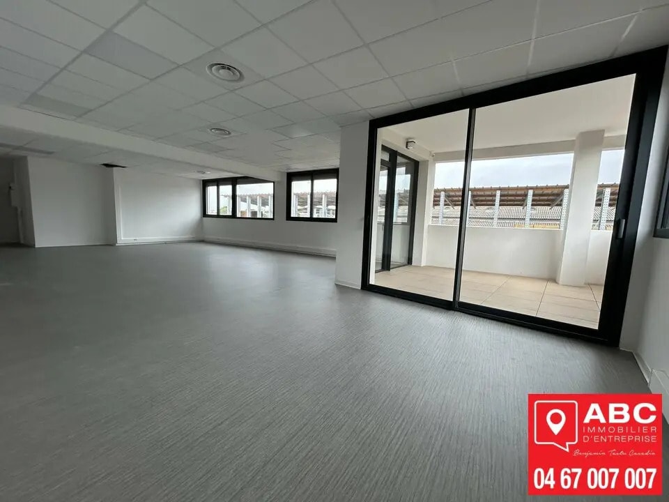 Office in Lattes for lease Interior Photo- Image 1 of 4