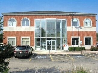 More details for 9 Crystal Lake Rd, Lake In The Hills, IL - Office for Lease