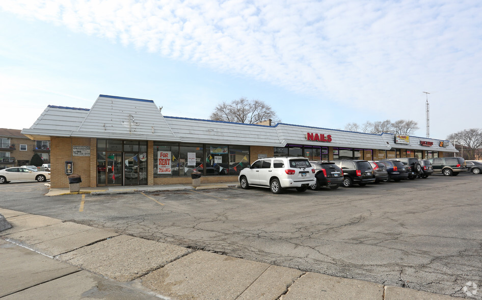 601 W Lake St, Addison, IL for sale - Primary Photo - Image 1 of 1