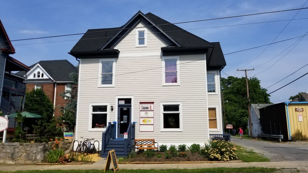 808 5th St SW, Roanoke, VA for sale - Primary Photo - Image 1 of 1