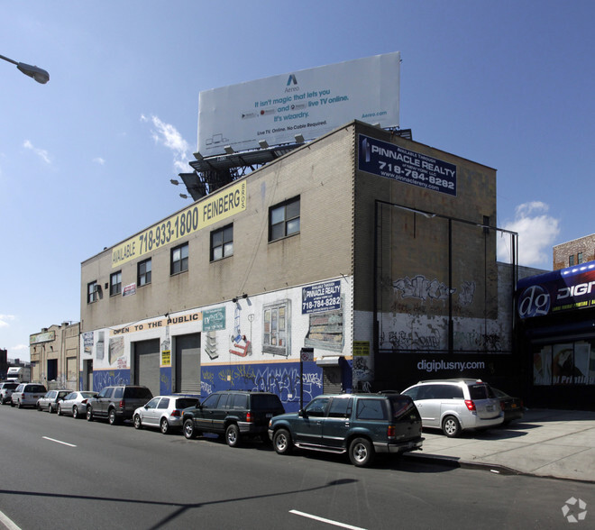 595 Bruckner Blvd, Bronx, NY for sale - Primary Photo - Image 1 of 1