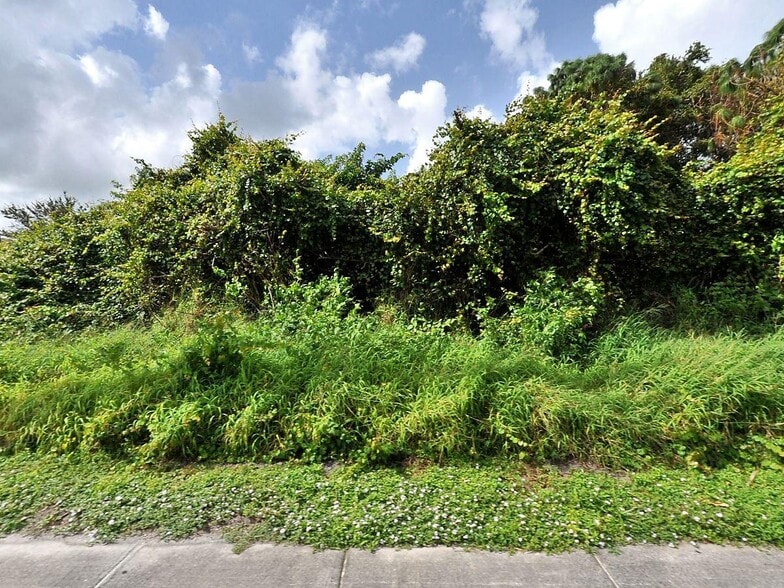 1738-1750 SW Bayshore Blvd, Port Saint Lucie, FL for sale - Other - Image 3 of 5