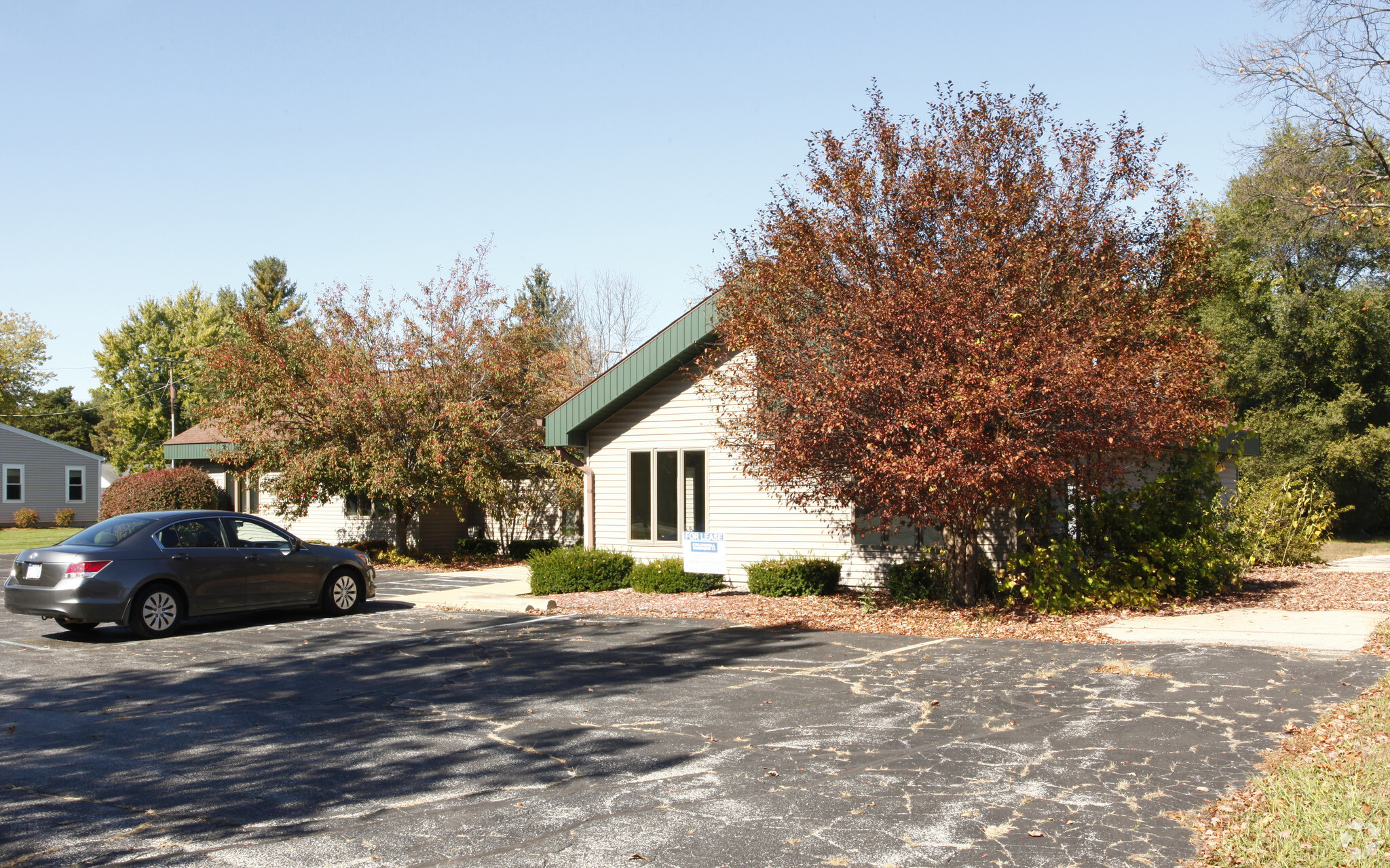 2906-2910 N Saginaw Rd, Midland, MI 48640 - Office for Lease | LoopNet