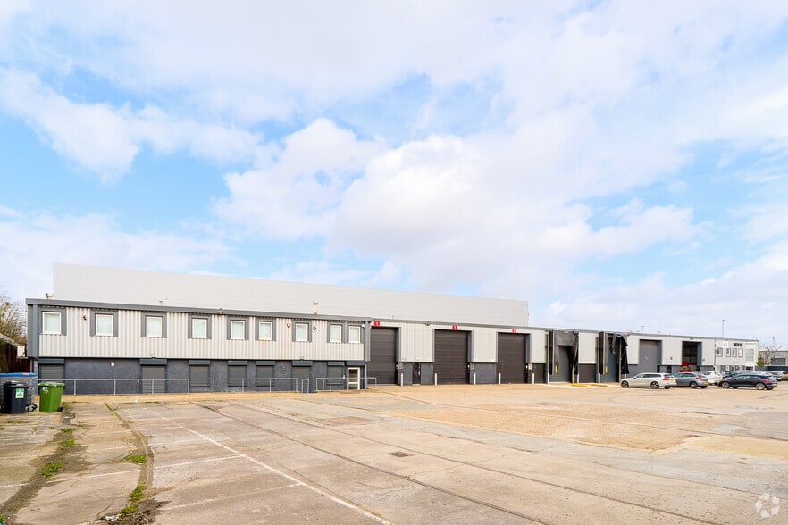 Collette Way, Southall for sale - Primary Photo - Image 1 of 1