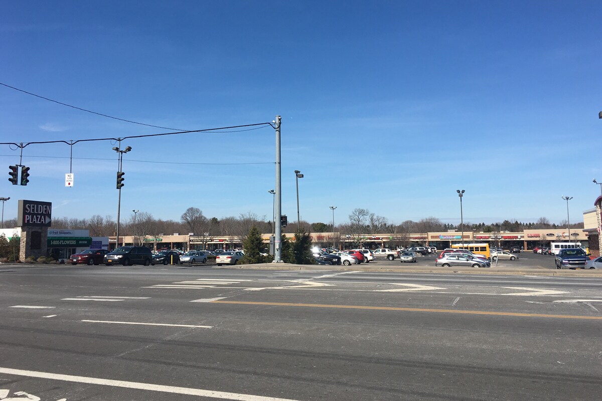 201343 Middle Country Rd, Selden, NY 11784 Selden Plaza Shopping