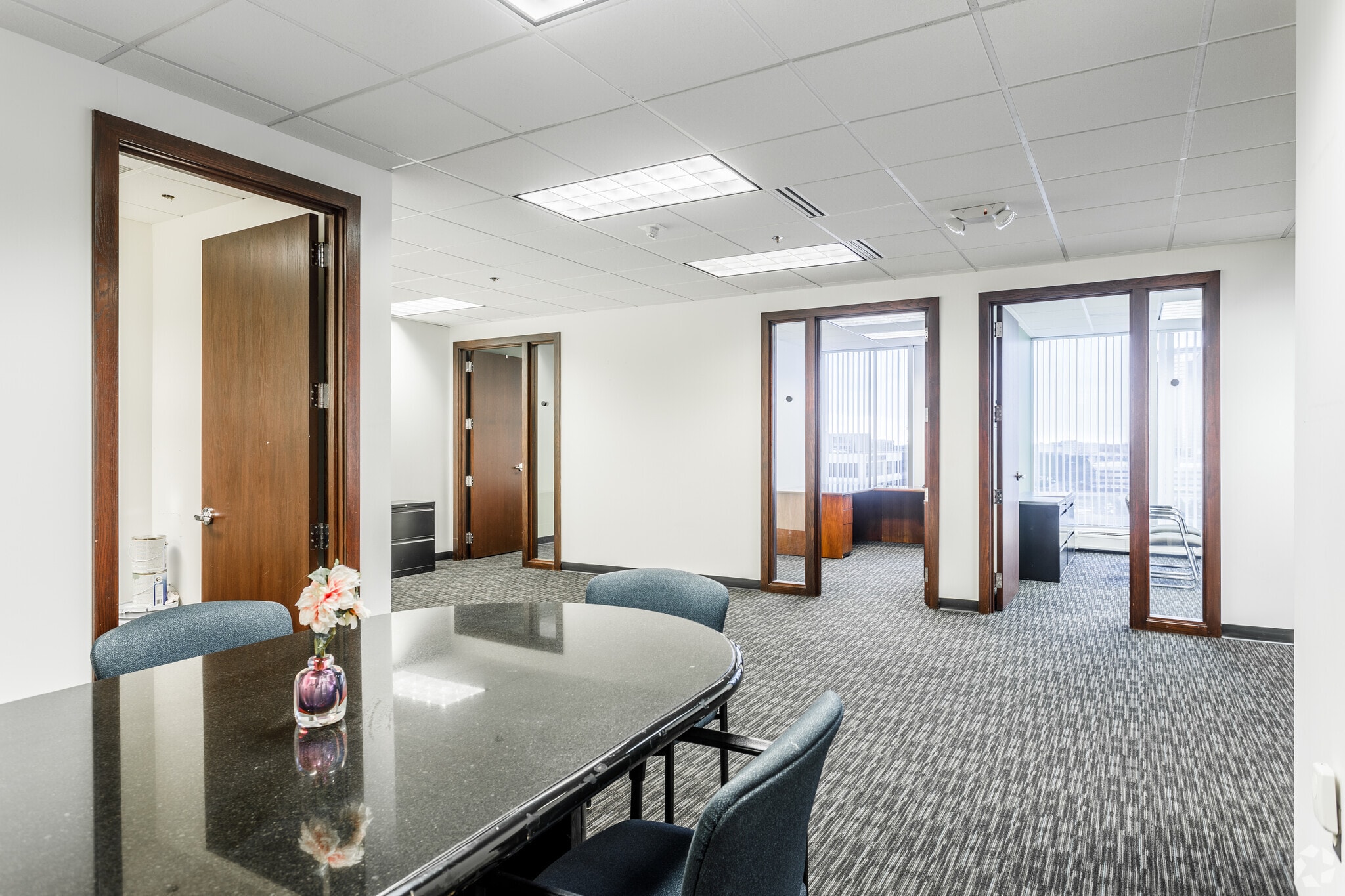 26555 Evergreen Rd, Southfield, MI 48076 Travelers Tower I